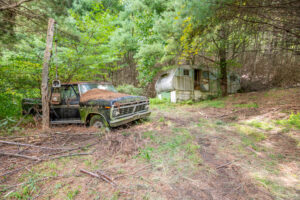 Cox Store Rd SW, Floyd, VA 24091-19